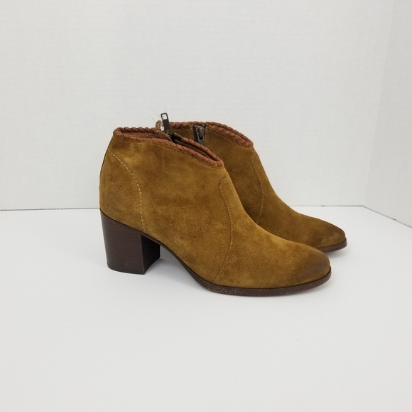 Frye Women Sz 9 Ankle Boots Tan Suede High Herk Ankle Boots Block Heel Round toe - Picture 4 of 10